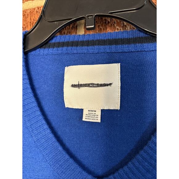 American Eagle Men’s Vneck Sweater Blue Medium - Picture 4 of 7